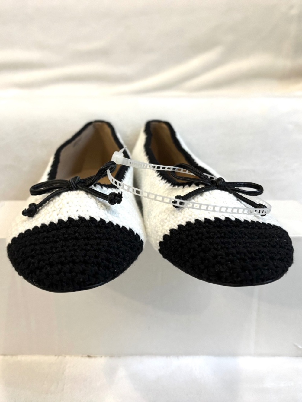 Black White Crochet Knit BalletCore Classic Color Block  Ballet Shoes SZ 7.5M - Picture 7 of 14